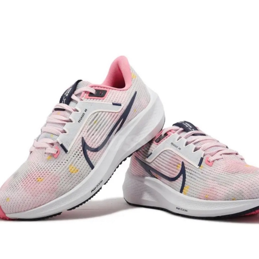 Nike W Air Zoom Pegasus 40 Flower Power PinkNavy 08 Footwear B Width size 8